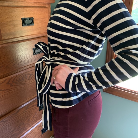 NWOT J. Crew women’s size S striped 100% cotton long sleeve top with belt - Picture 3 of 7